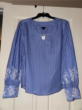 Ann Taylor Blue Pinstripe V-Neck Blouse with White Embroidered Cuffs